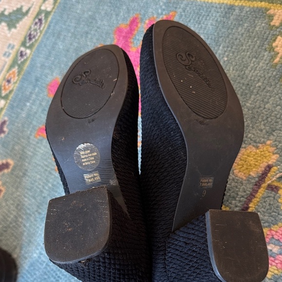 Elegant Black Ankle Boots - Picture 6 of 6